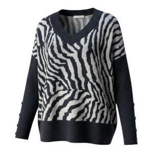 Joseph A. Women Grey Leopard Vneck Sweater Size L Oversized Slim Sleeve Pullover